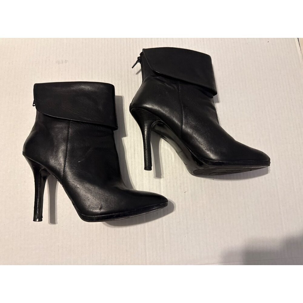 Lauren Ralph Lauren Leola Black Leather Ankle boots Fold-over cuff Size 10B - Picture 2 of 11
